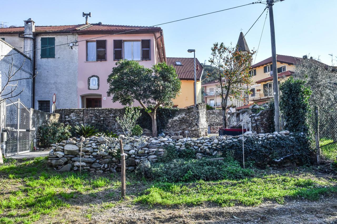 La Terra Di Mingo Bed & Breakfast Vado Ligure Luaran gambar