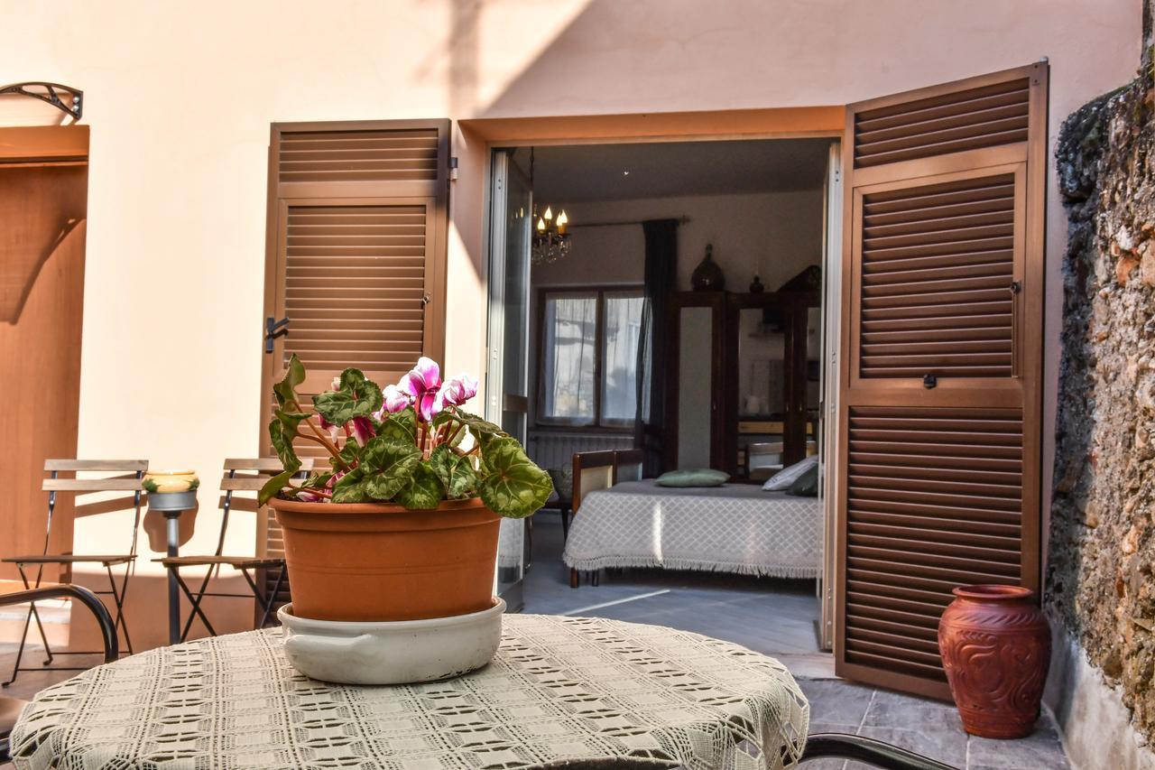 La Terra Di Mingo Bed & Breakfast Vado Ligure Luaran gambar