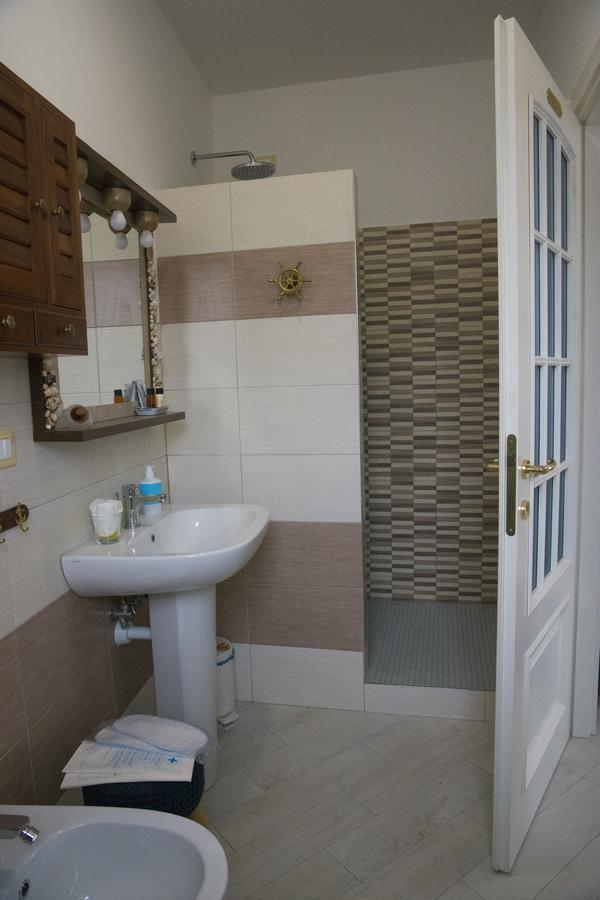 La Terra Di Mingo Bed & Breakfast Vado Ligure Luaran gambar