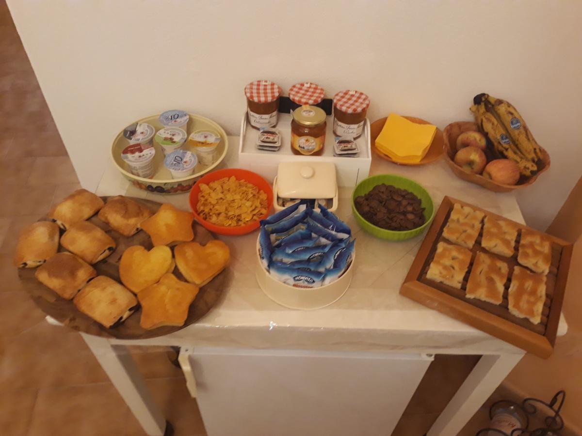 La Terra Di Mingo Bed & Breakfast Vado Ligure Luaran gambar